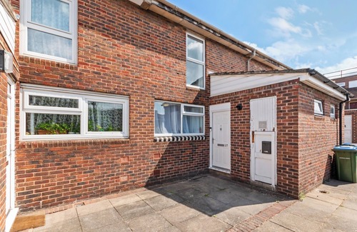 Woolwich House | Charming London House With 3 Bedrooms Near O2arena