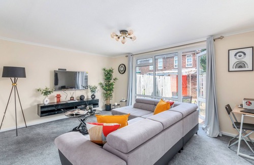 Woolwich House | Charming London House With 3 Bedrooms Near O2arena