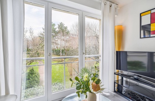 Parchamp–Albert Kahn Apartment | Charming modern-style apartment (2 pers.) - (27 bis rue de l'abreuvoir)