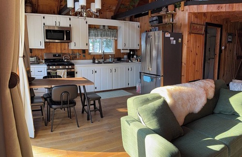Bridgton Cabin | Charming Maine cabin in Bridgton Highland Lake