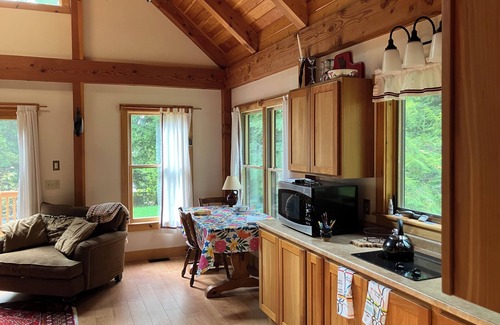 Harrison House | Charming Maine cottage & guest house with easy water access on Long Lake!