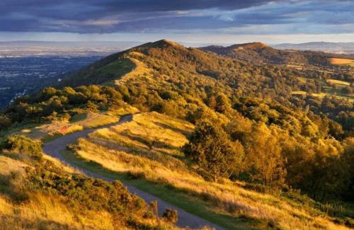 Malvern House | Charming Malvern Cottage with Outstanding Views