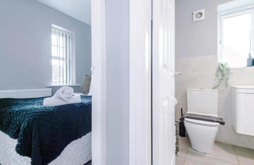 Failsworth House | Charming Manchester 3-Bed House