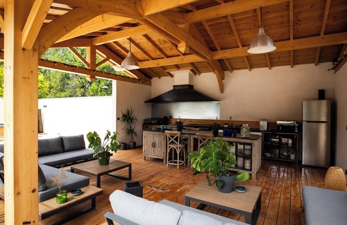 Paluds de Noves Villa | Charming Mas Provencal with swimming pool and jacuzzis cinema - FLH-Excellence