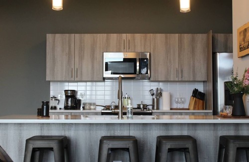 North Kansas City Apartment | Charming Modern Suite | Jazz Room | Kansas City MO