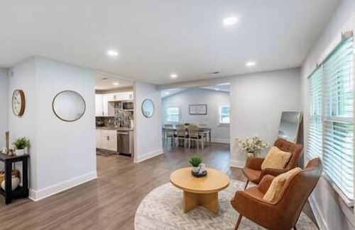 Waxhaw House | Charming Modern Cozy Home!
