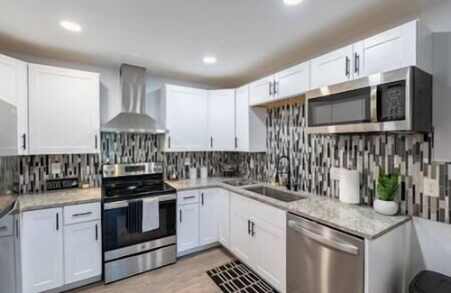 Waxhaw House | Charming Modern Cozy Home!