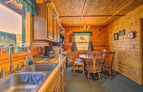 Ringling Cabin | Charming Montana Retreat w/Mountain Views!