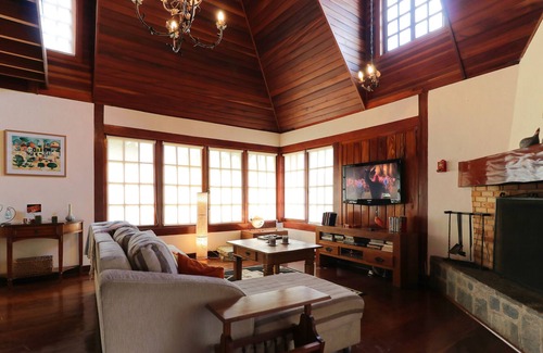 Campos do Jordao Ski Chalet | Charming Mountain Chalet