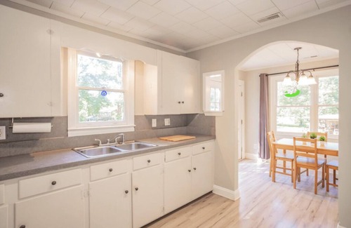 Mount Holly House | Charming Mount Holly Bungalow
