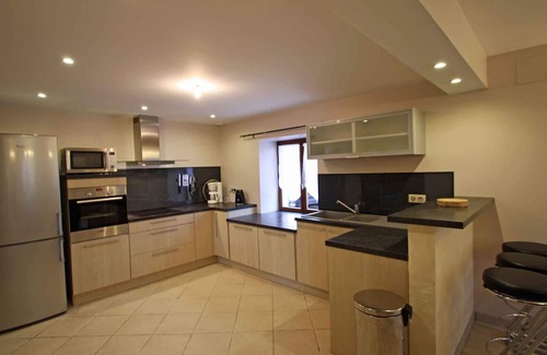 Rehaupal Cottage | Charming Mountain Getaway with Fireplace, Near Gérardmer – Sleeps 10, Pet Friendly