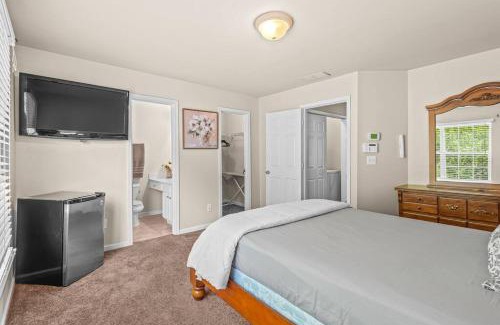 Atlanta Apartment | Charming MultiLevel 4 bedroom Townhouse