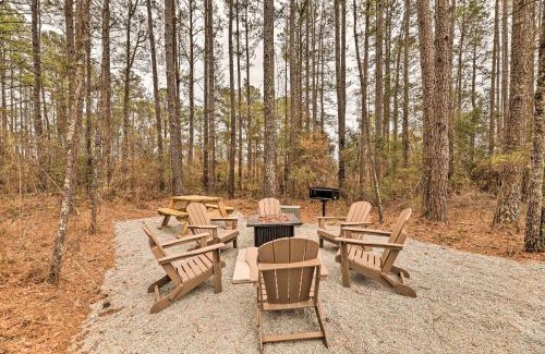 New Bern House | Charming New Bern Log Cabin - Pets Welcome!