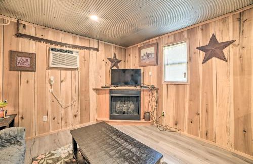 New Concord House | Charming New Concord Cabin on 50-Acre Farm!