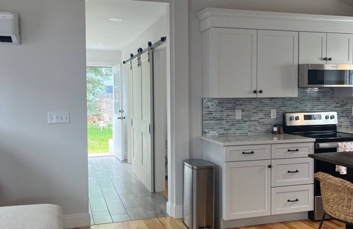 Ocean Park Cottage | Charming, newly renovated 2-bedroom cottage in Old Orchard 100 yds to the beach