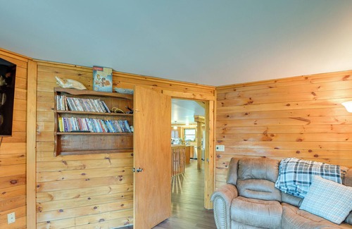 Newport Cabin | Charming Newport Cabin on 35 Acres!