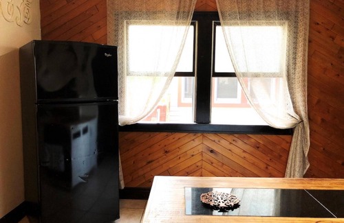 Cleveland House | Charming Old Soul Near CLE Clinic Long Term Stay