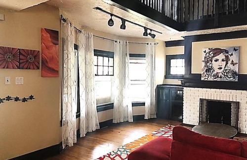 Cleveland House | Charming Old Soul Near CLE Clinic Long Term Stay