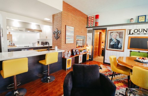 Southeast Omaha House | Charming Omaha Retreat - Near Zoo & Downtown 3 Bedroom Home by RedAwning