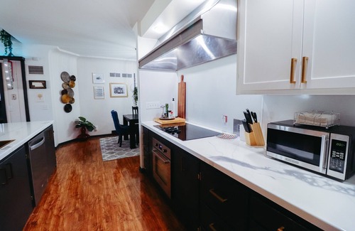 Southeast Omaha House | Charming Omaha Retreat - Near Zoo & Downtown 3 Bedroom Home by RedAwning