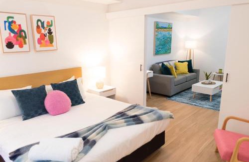 Northbridge Apartment | Charming One-Bedroom Apartment in Northbridge