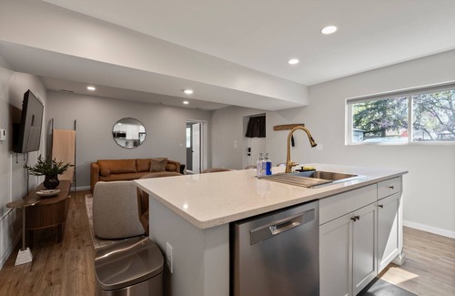 Clintonville Apartment | Charming one-bedroom unit