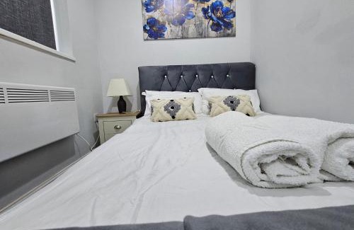 Telford Apartment | Charming Oxford Apartment in Telford - Flat 2