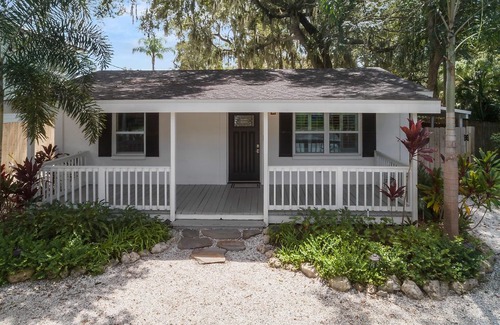 Ozona House | Charming Ozona Bungalow