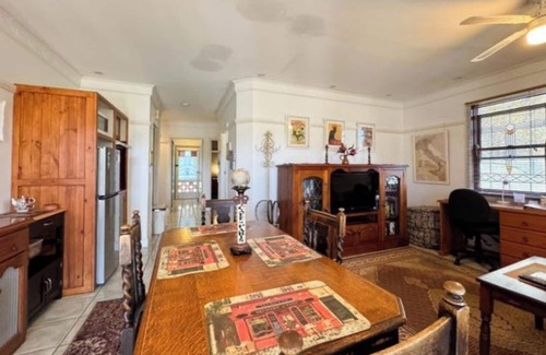 Parkes Apartment | Charming peaceful apartment