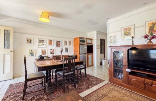 Parkes Apartment | Charming peaceful apartment