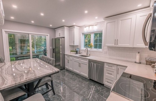 Gouldsboro Ski Chalet | Charming & Peaceful LUXURY 3-bedroom chalet in Gouldsboro