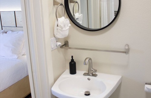 Historic Downtown Durango Apartment | Charming Pet Friendly King One Bedroom Suite w/Kitchen + Living