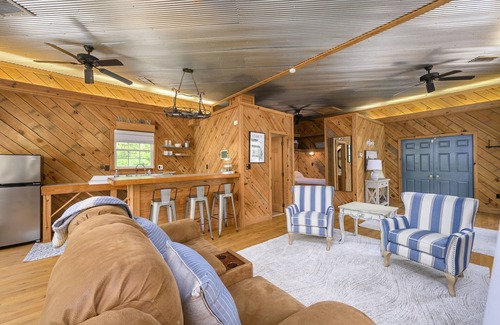 Macon House | Charming, Picturesque Guest House in North Macon