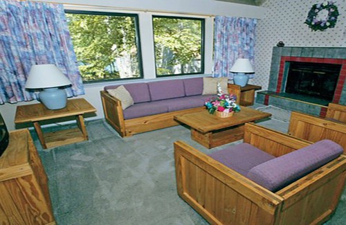 Tamiment Cottage | Charming Poconos cottage