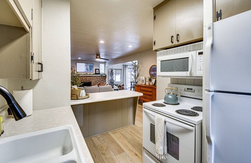 Groom Creek Cabin | Charming Prescott Cabin: 6 Mi to Downtown!