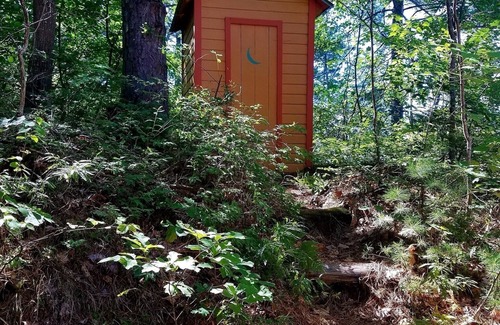 Ossipee Cottage | Charming & private lakefront cottage