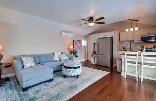 La Mesa Cottage | Charming, private, pet friendly cottage close to all that San Diego has to offer