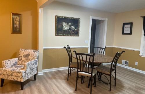 Conyers House | Charming ranch newly renovated