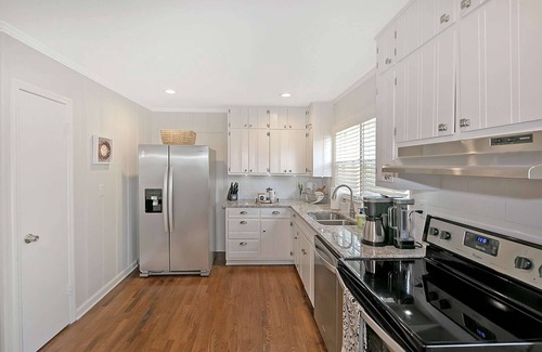 Lawrenceville House | Charming Ranch with Great Vibes-All Bedrooms on Main Level- Short Walk to Eclectic Eateries & Drinks