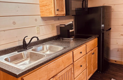 Surry Cabin | Charming Red Surry Cabin close to Acadia National Park and Bar Harbor