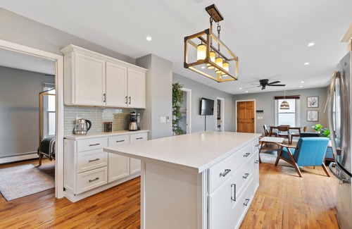 West Haven Apartment | Charming Remodeled Apartment - Walk to Beach, Near Yale-UNH-VA