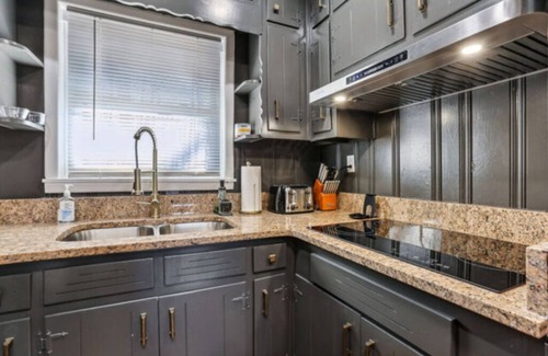 Mableton House | Charming renovated 4 Bedroom Ranch walking distance to the Silver Comet Trail!n