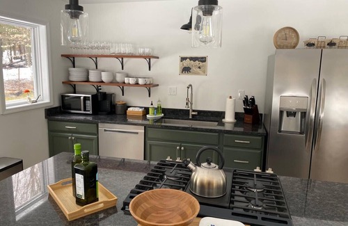 Stowe Hollow House | Charming & Renovated Stowe 4 BR Getaway