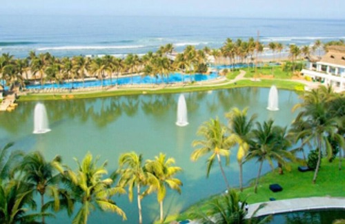 Playa Diamante Resort | Charming resort in gorgeous Acapulco de Juárez with WiFi, AC