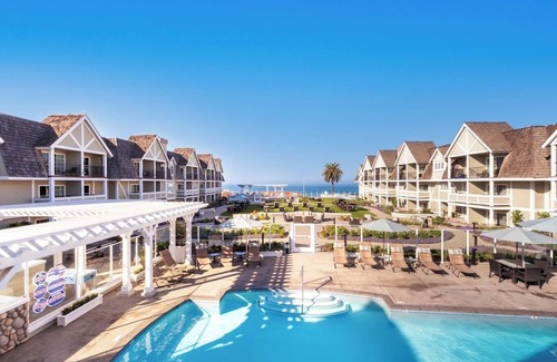 Carlsbad Village Apartment | Charming resort in superb Carlsbad Village with ocean view - June 28 to July 5th
