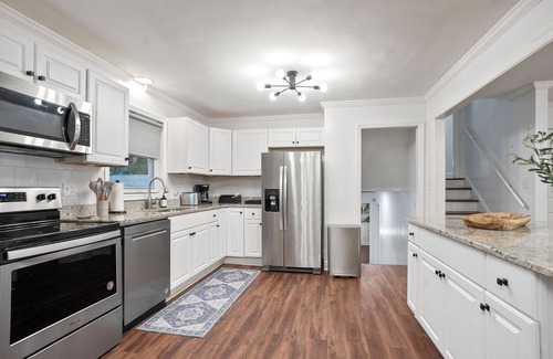 Candler-McAfee House | Charming Retreat 20 Mins from ATL – Pet Friendly