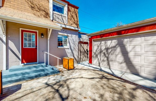 Sloan Lake Cottage | Charming Retreat - Fenced Yard - Dog-Friendly