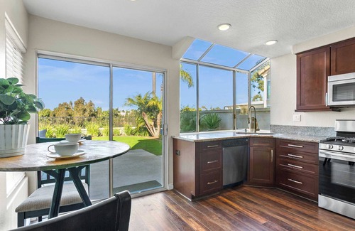 Laguna Niguel House | Charming Retreat in Genoa: Your Perfect Getaway, Sleeps 6 comfortably #42009