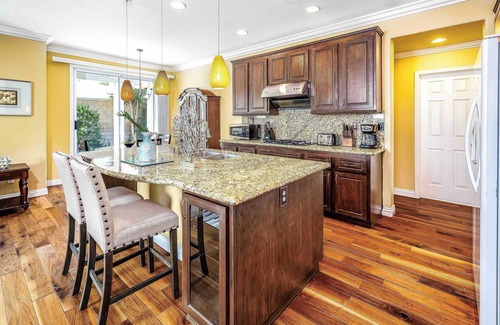Rancho Cucamonga House | Charming River Oaks Retreat: Victoria Garden for Relaxing Getaways #140