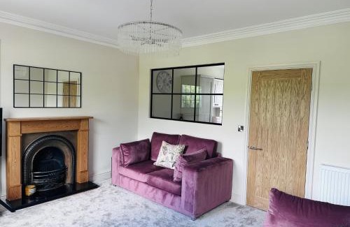Kendal Apartment | Charming Riverside Apartment with Parking